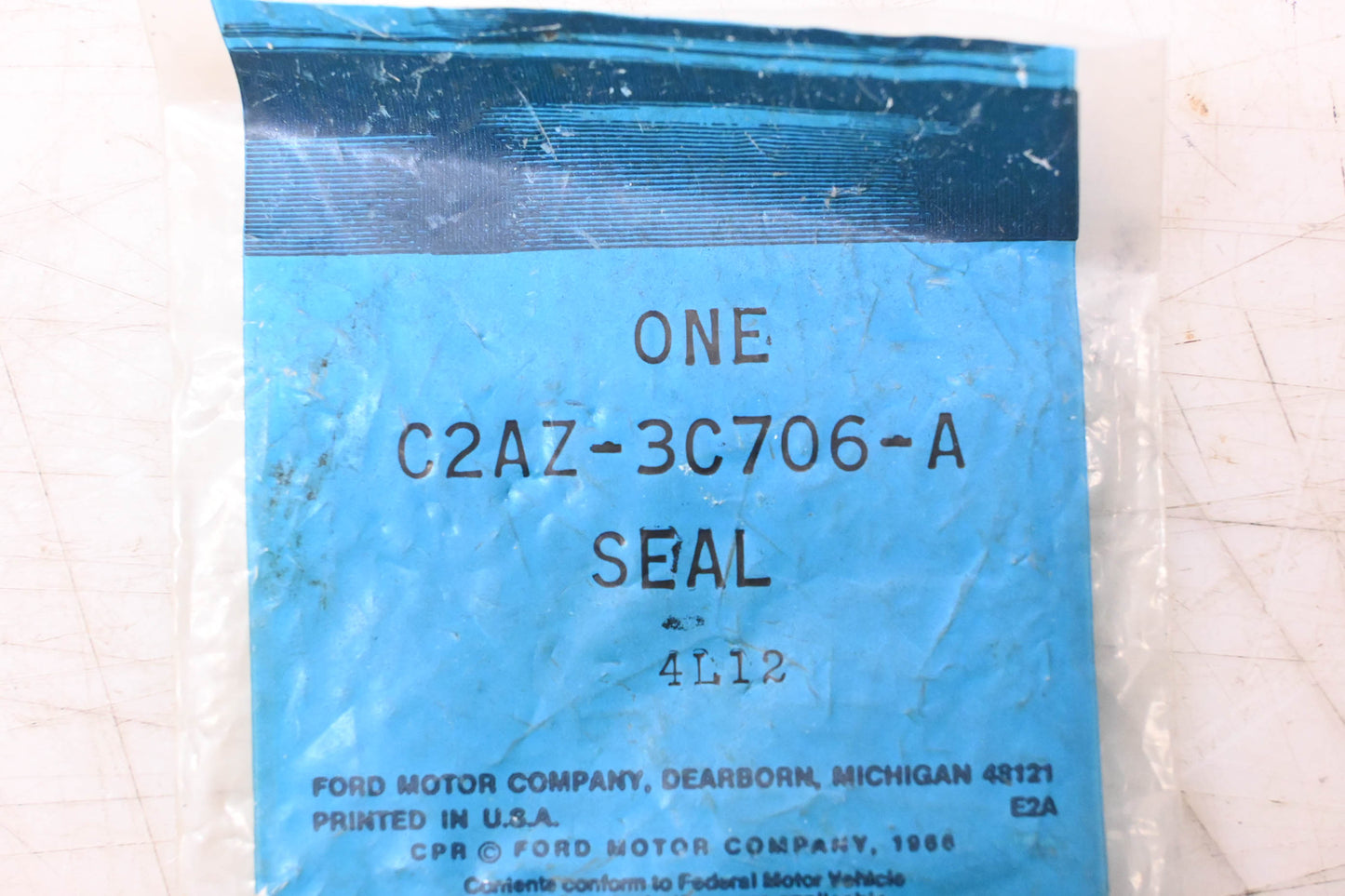 New OEM Ford C2AZ-3C706-A Seal NOS
