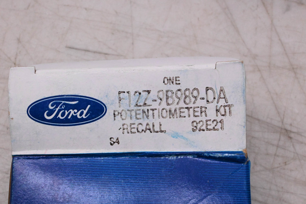 New OEM Ford F12Z-9B989-DA Throttle Position Sensor/ Potentiometer Assembly Kit NOS