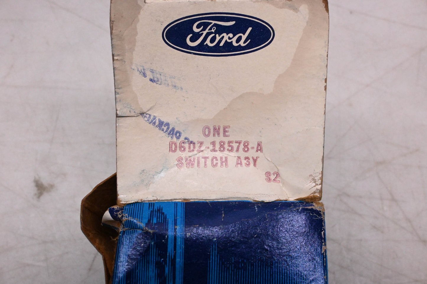 New OEM Ford D6DZ-18578-A Heater Control Switch Assembly NOS