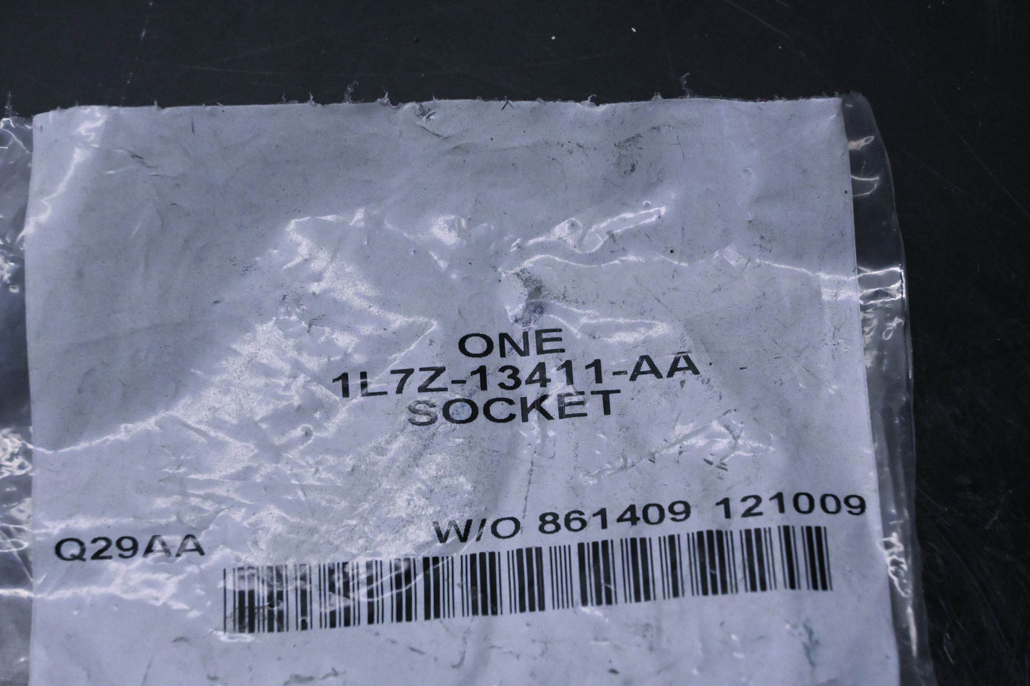 New OEM Ford 1L7Z-13411-AA Socket Assembly NOS