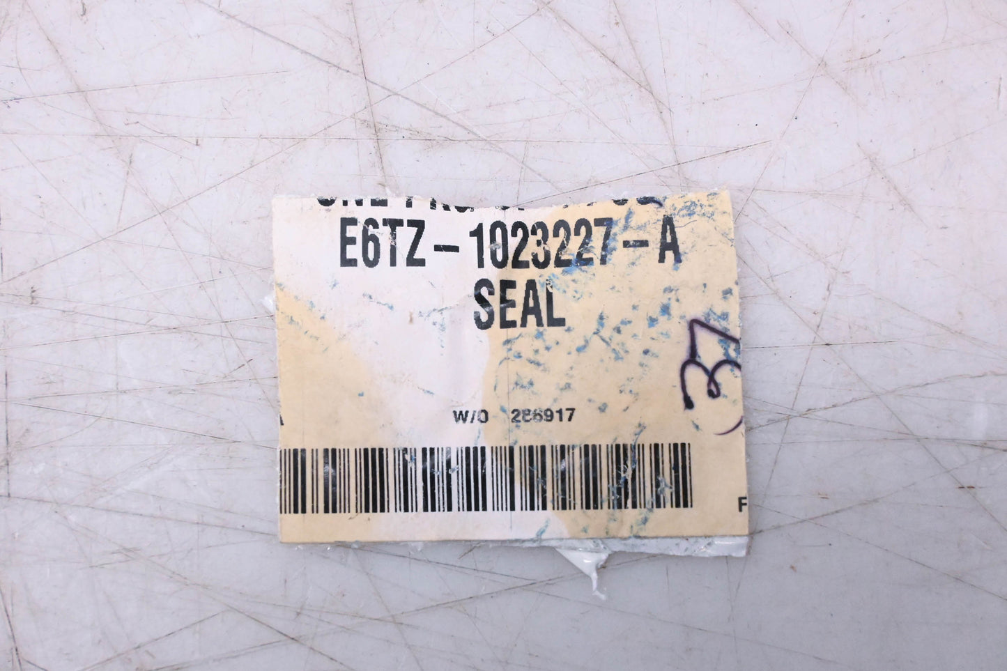 New OEM Ford E6TZ-1023227-A Handle Spacer/Seal NOS