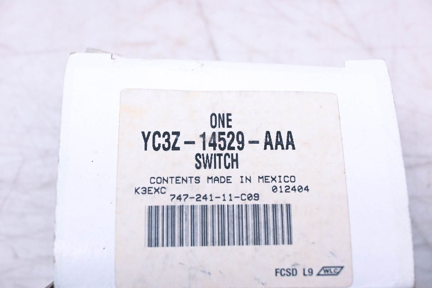 New OEM Ford YC3Z-14529-AAA Door Window Switch Assembly NOS