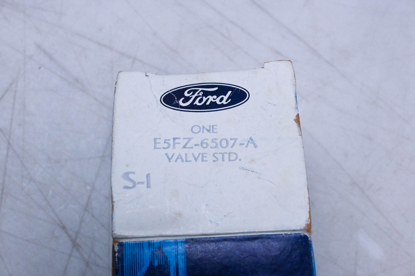 New OEM Ford E5FZ-6507-A Engine Cylinder Intake Valve NOS