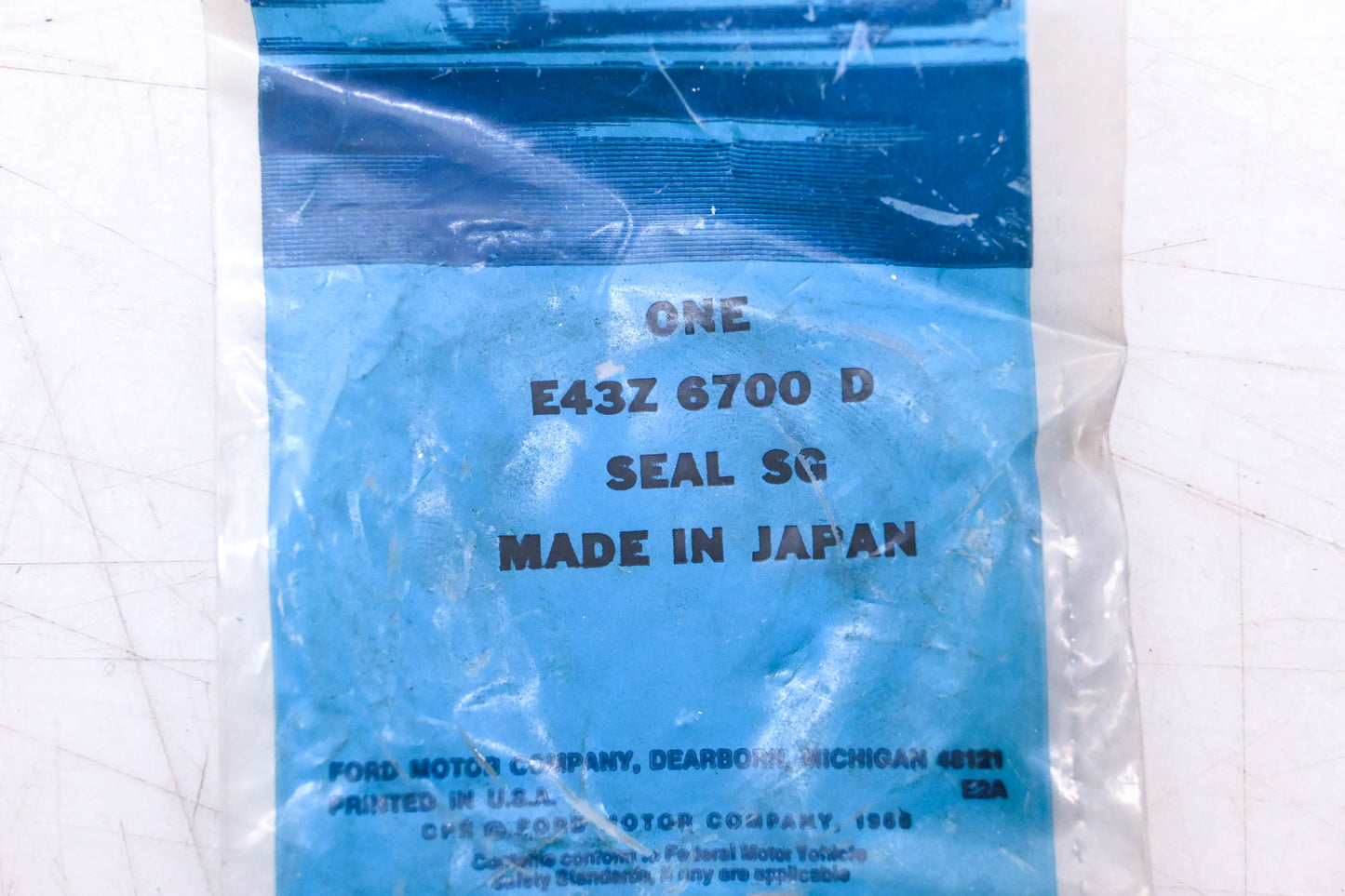 New OEM Ford E43Z-6700-D Crankshaft Oil Seal NOS