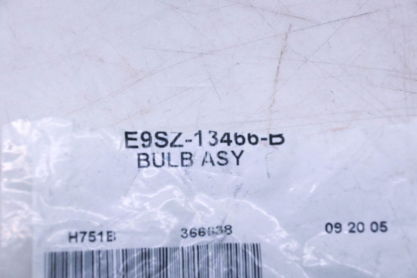 New OEM Ford E9SZ-13466-B Interior Roof Dome Light Bulb NOS