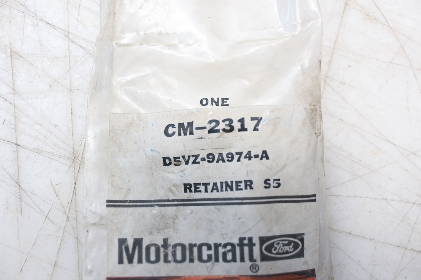 New OEM Motorcraft CM-2317, D5VZ-9A974-A Retainer NOS
