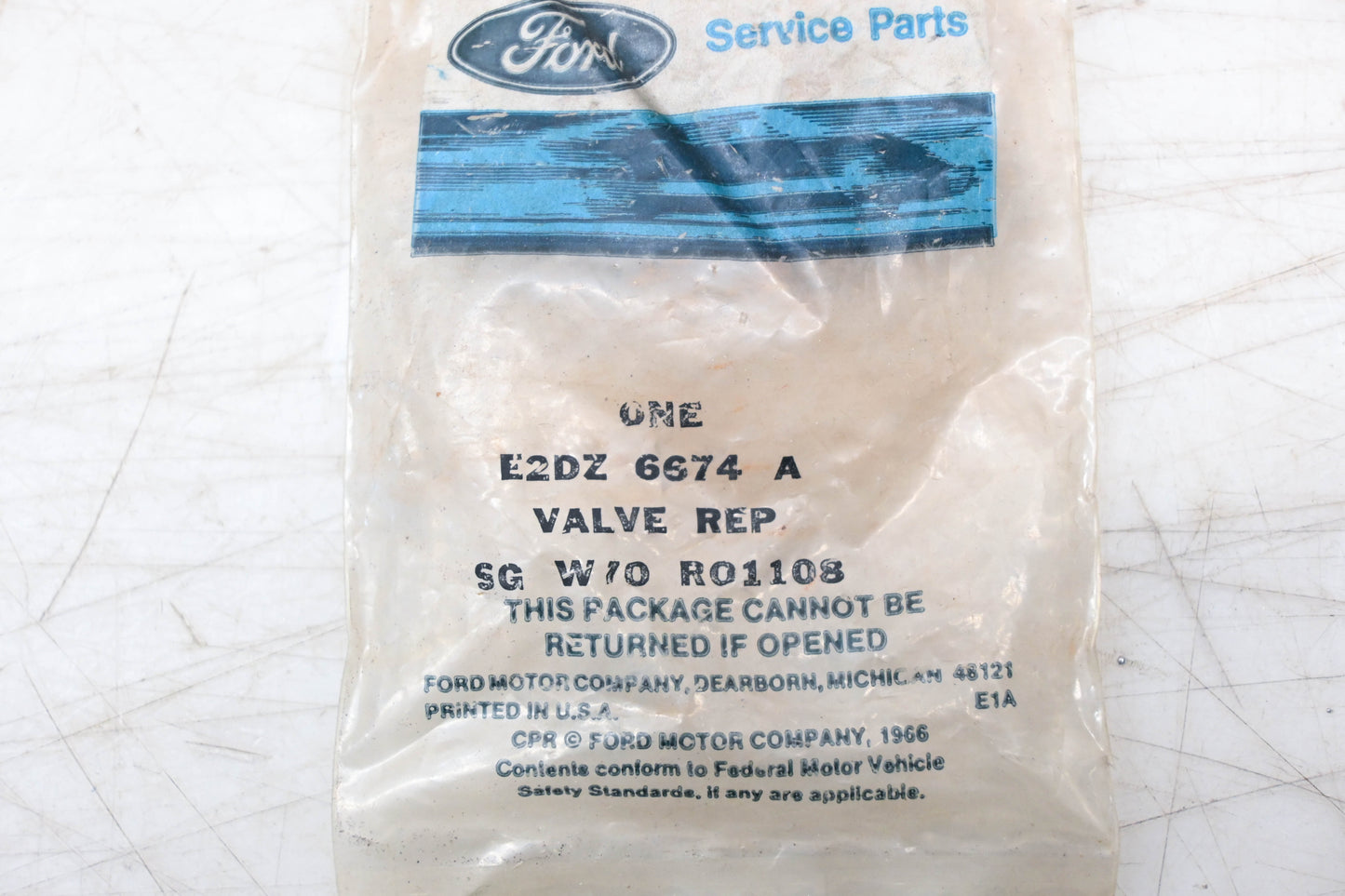 New OEM Ford E2DZ-6674-A Oil Pump Valve Plunger Kit NOS