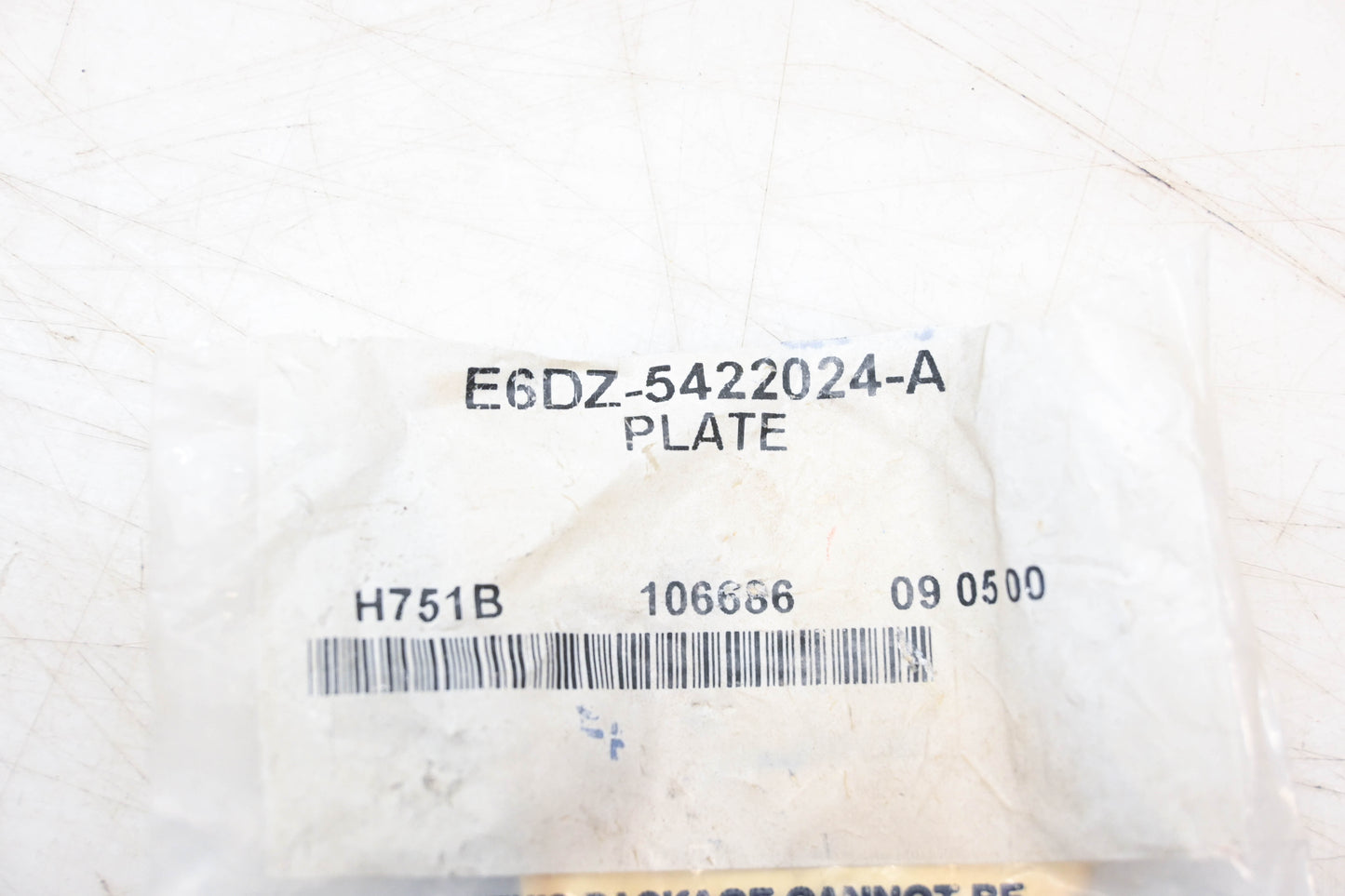 New OEM Ford E6DZ-5422024-A Quarter Panel Striker Plate NOS