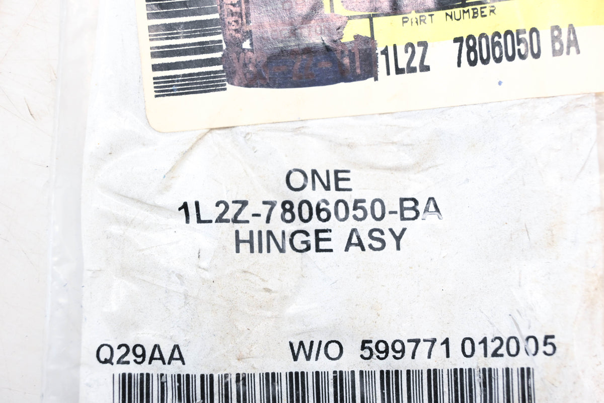 New OEM Ford 1L2Z-7806050-BA Center Console Hinge Assembly NOS