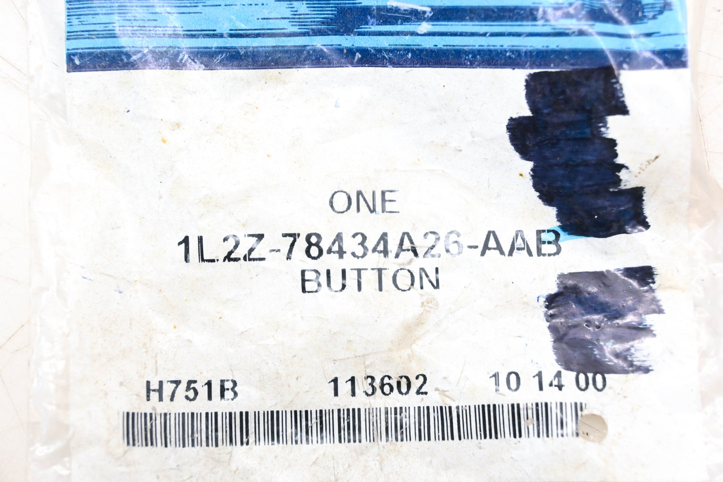 New OEM Ford 1L2Z-78434A26-AAB Button Assembly NOS