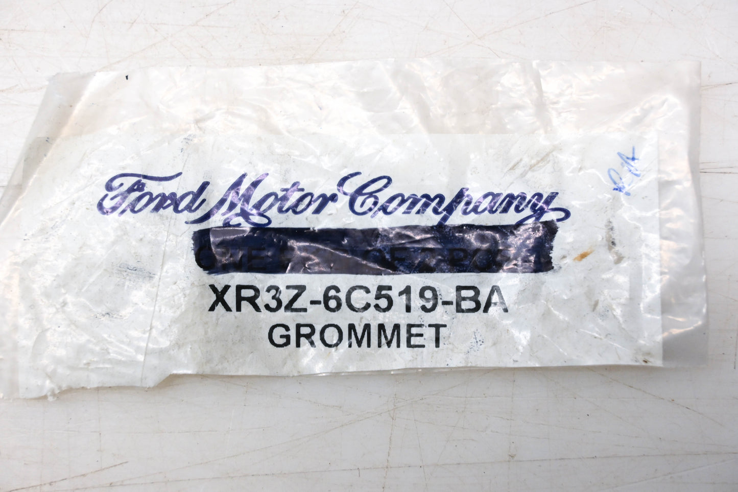 New OEM Ford XR3Z-6C519-BA Cylinder Head Grommet & Stud Assembly NOS