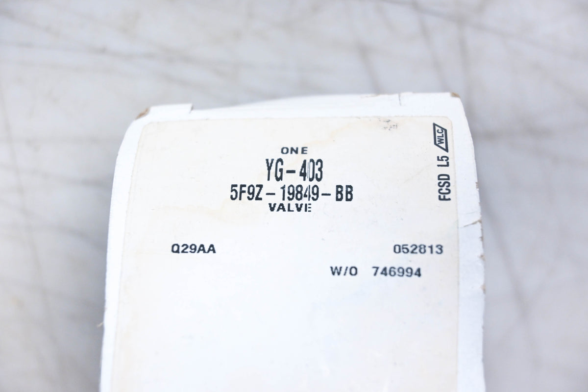 New OEM Motorcraft YG-403, 5F9Z-19849-BB AC Expansion Valve Assembly NOS