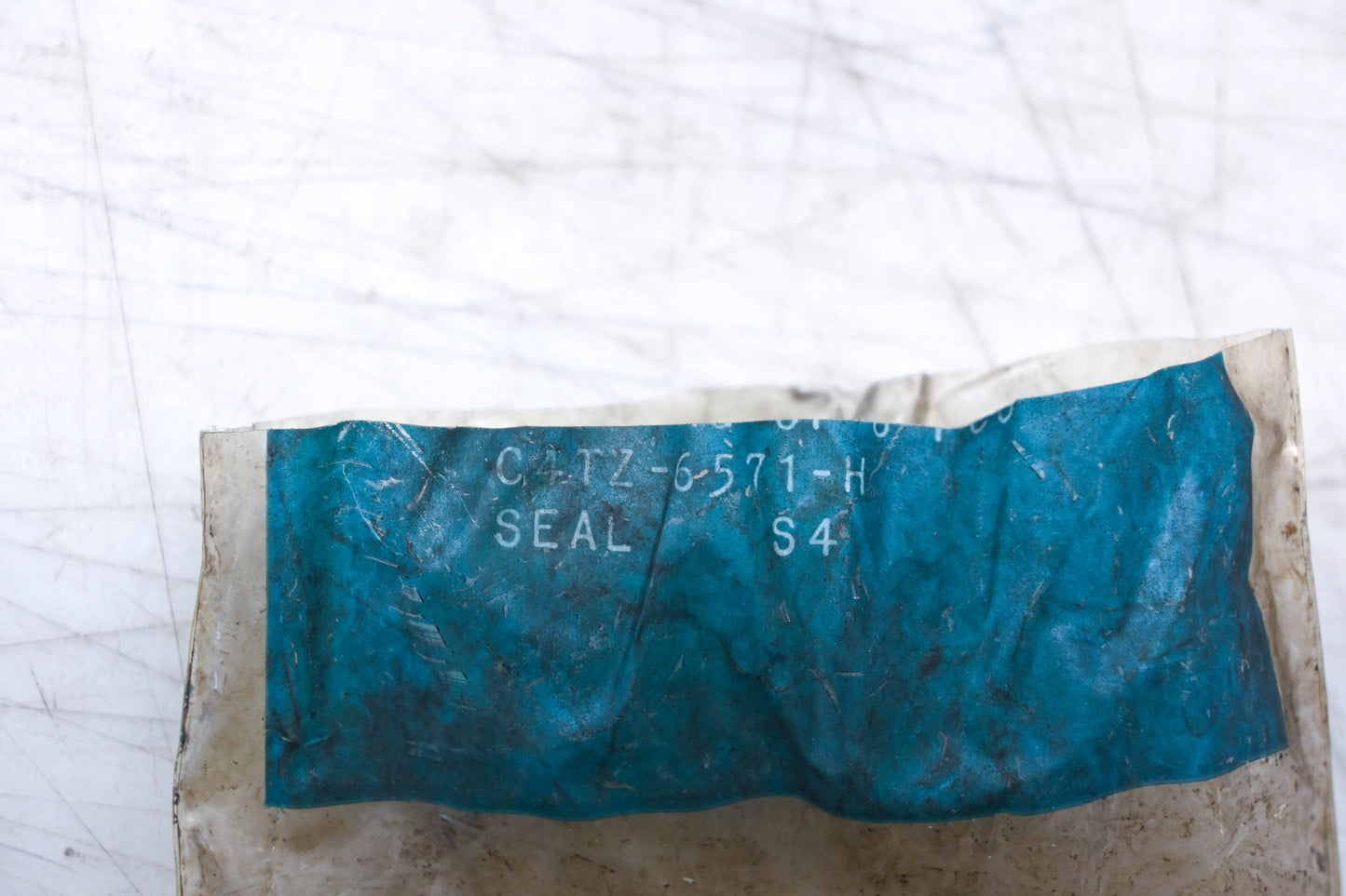 New OEM Ford C4TZ-6571-H Intake Valve Seals Qty 6 NOS