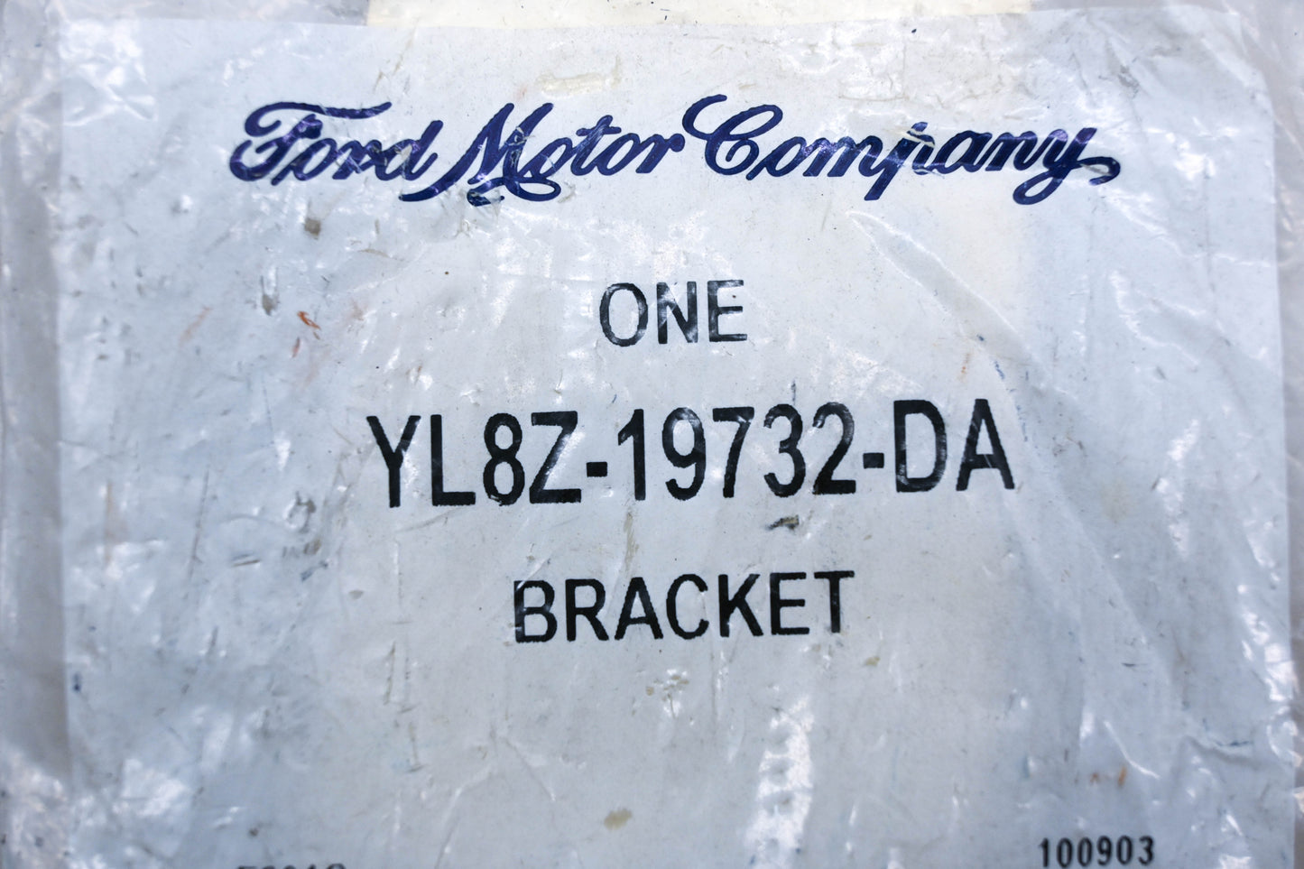 New OEM Ford YL8Z-19732-DA Left Side Upper AC Condenser Bracket NOS