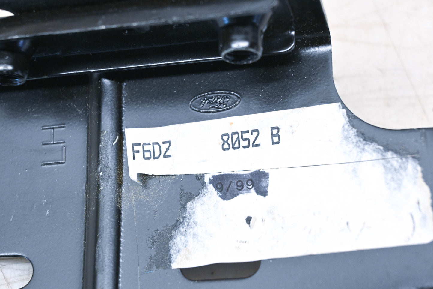 New OEM Ford F6DZ-8052-B Left Side Deflector Bracket NOS