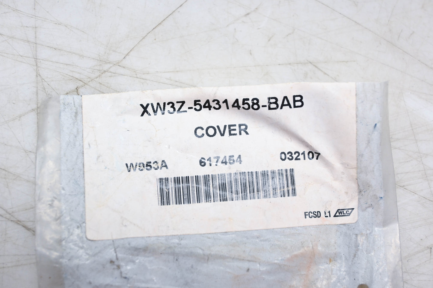 New OEM Ford XW3Z-5431458-BAB Cover NOS