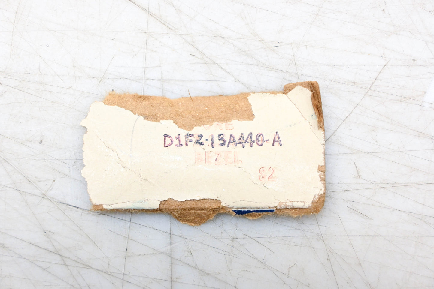 New OEM Ford D1FZ-15A440-A Side Marker Lamp Bezel NOS