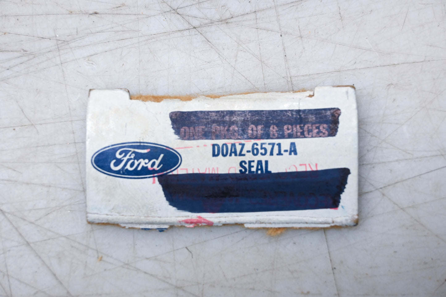 New OEM Ford D0AZ-6571-A Engine Valve Stem Oil Seal NOS