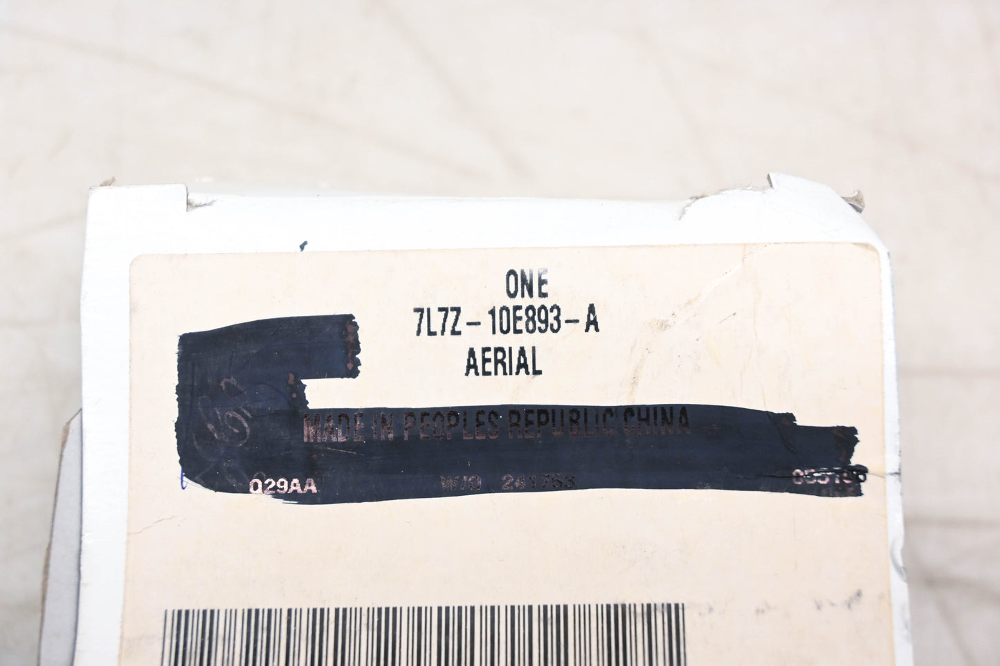 New OEM Ford 7L7Z-10E893-A Aerial Assembly NOS