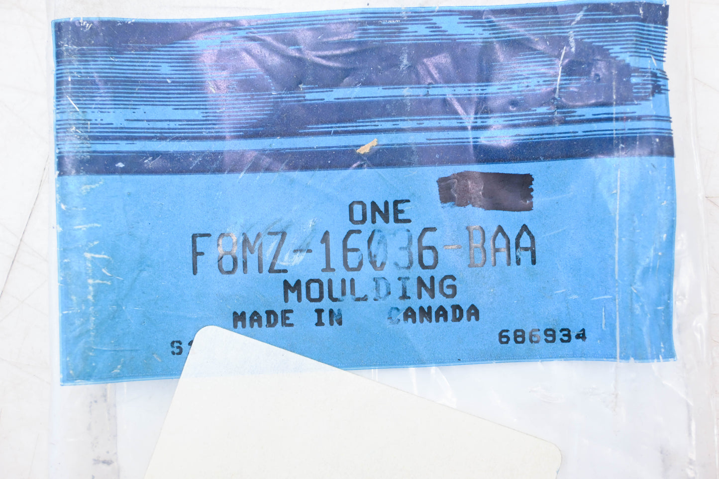 New OEM Ford F8MZ-16036-BAA Right Side Fender Body Moulding NOS