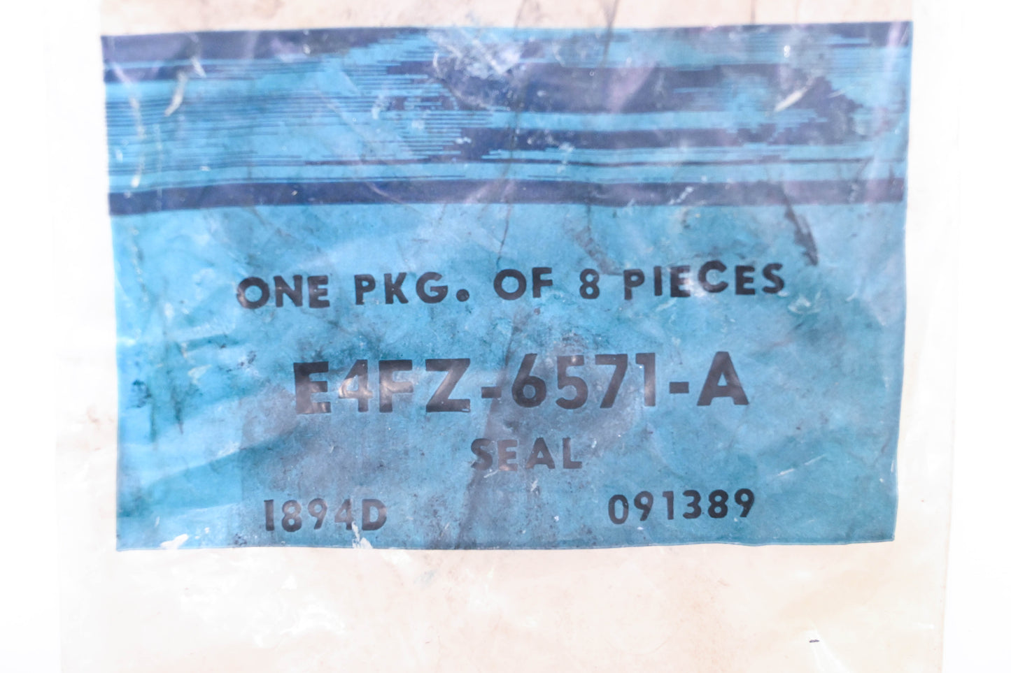 New OEM Ford E4FZ-6571-A Valve Stem Seals Qty 8 NOS