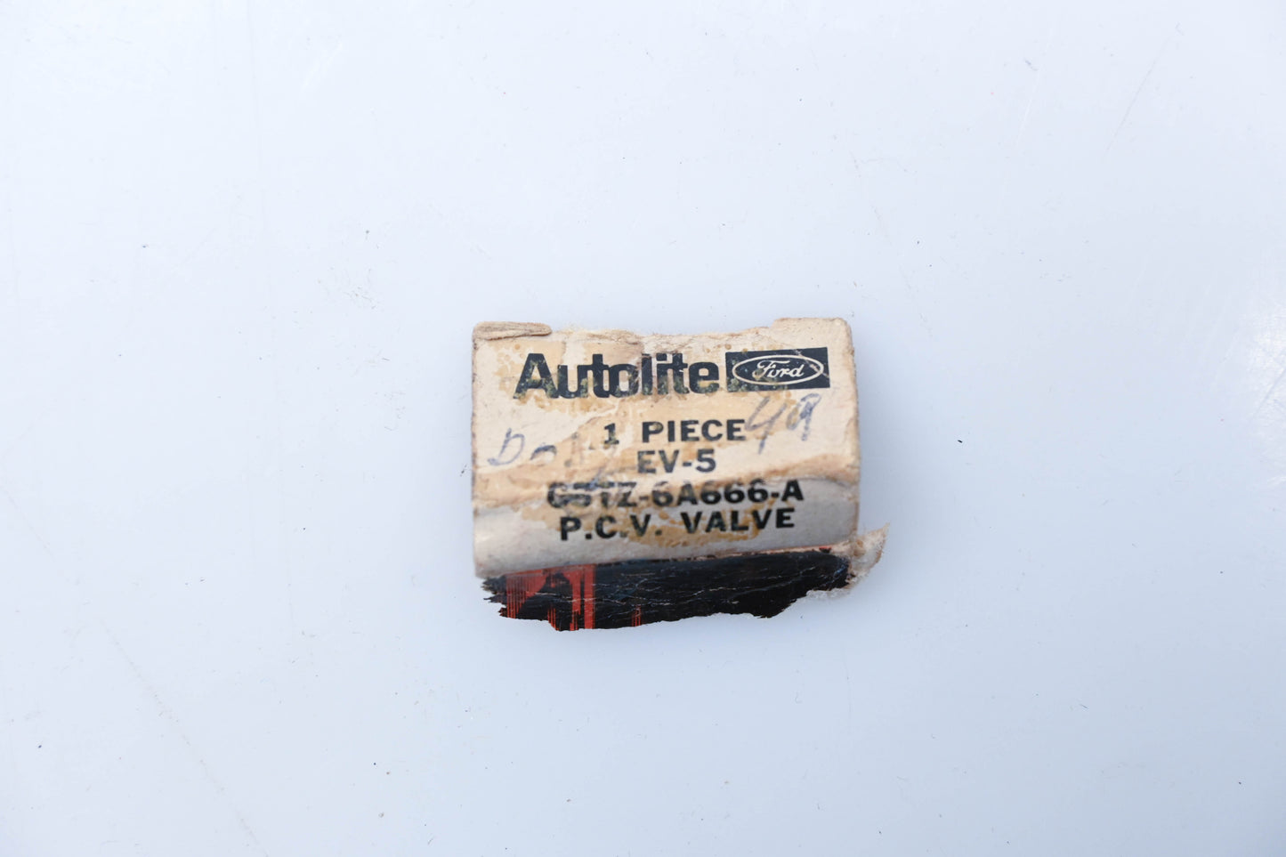 New OEM Motorcraft EV-5, C5TZ-6A666-A PCV Valve Assembly NOS