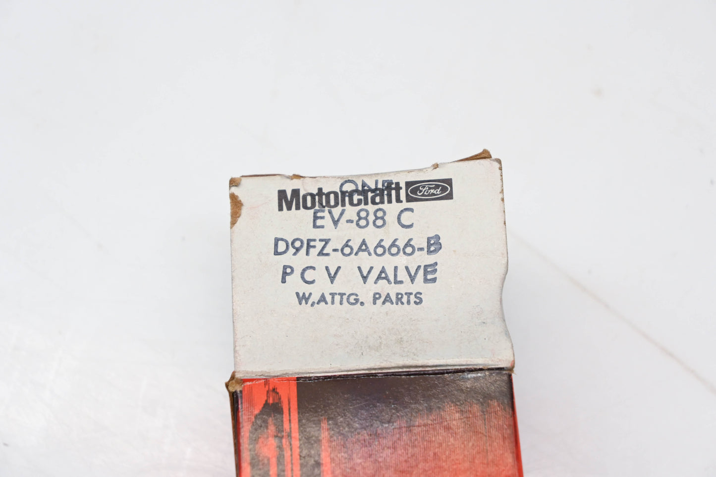 New OEM Motorcraft EV-88-C, D9FZ-6A666-B PCV Valve Kit NOS