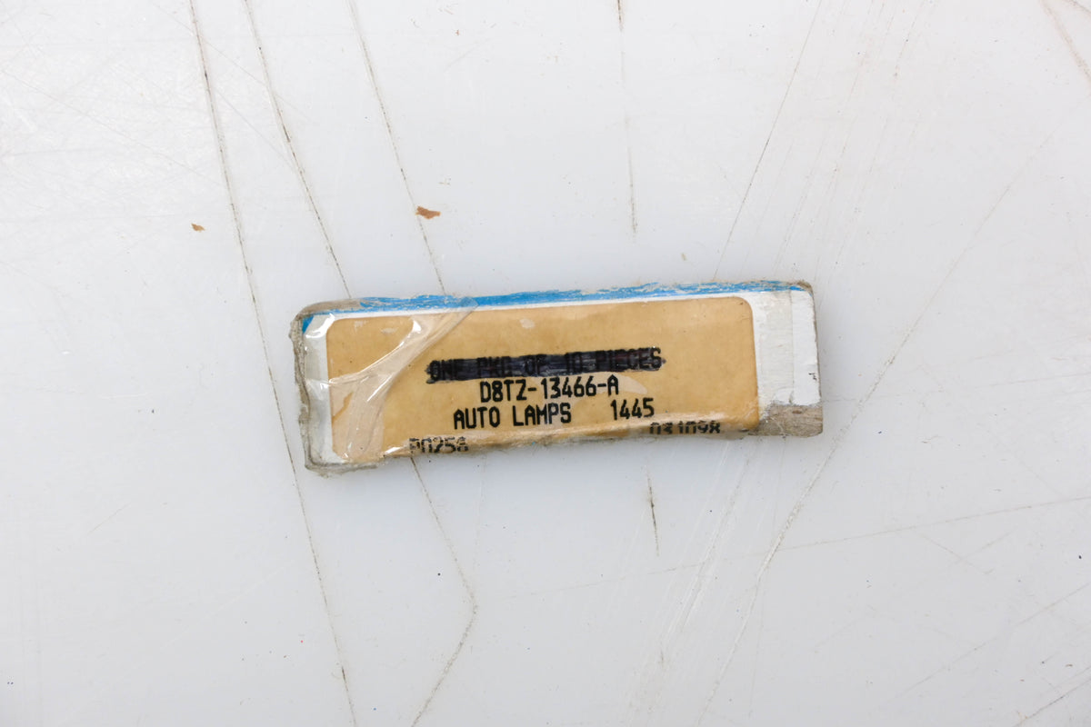 Ford D8TZ-13466-A Bulb Assembly NOS