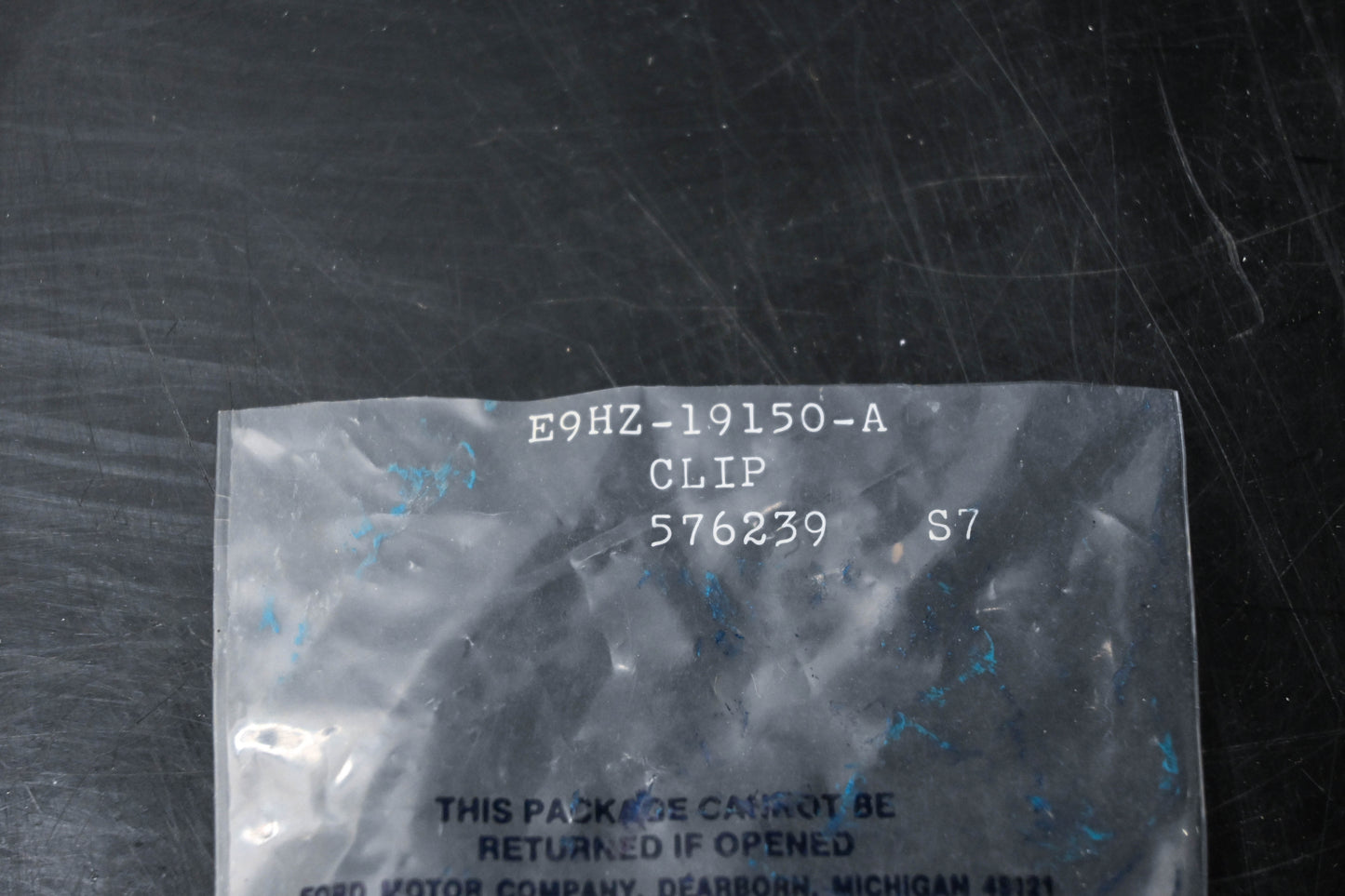Ford E9HZ-19150-A Clip NOS