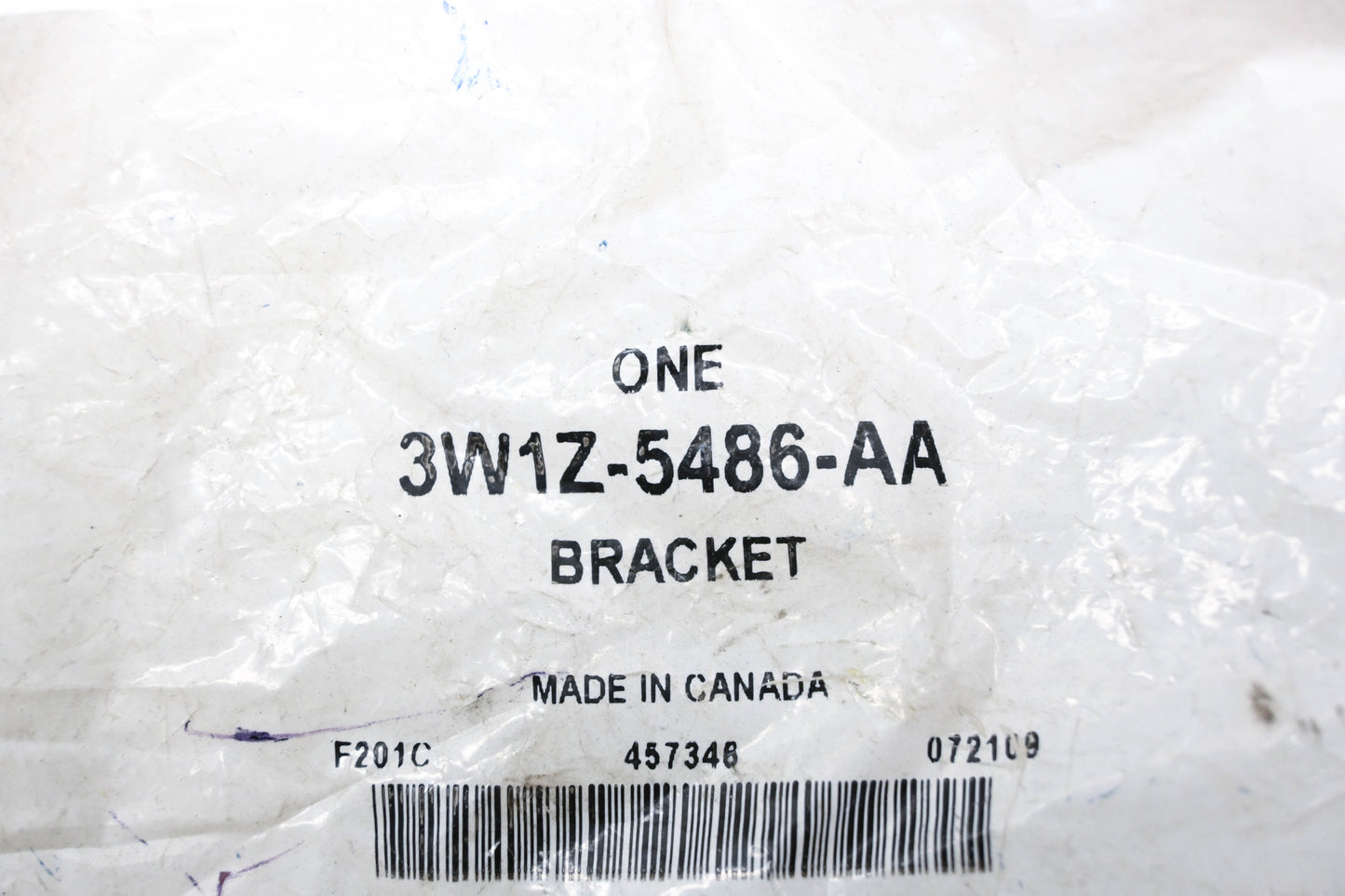 New OEM Ford 3W1Z-5486-AA Rear Stabilizer Bar Bracket NOS