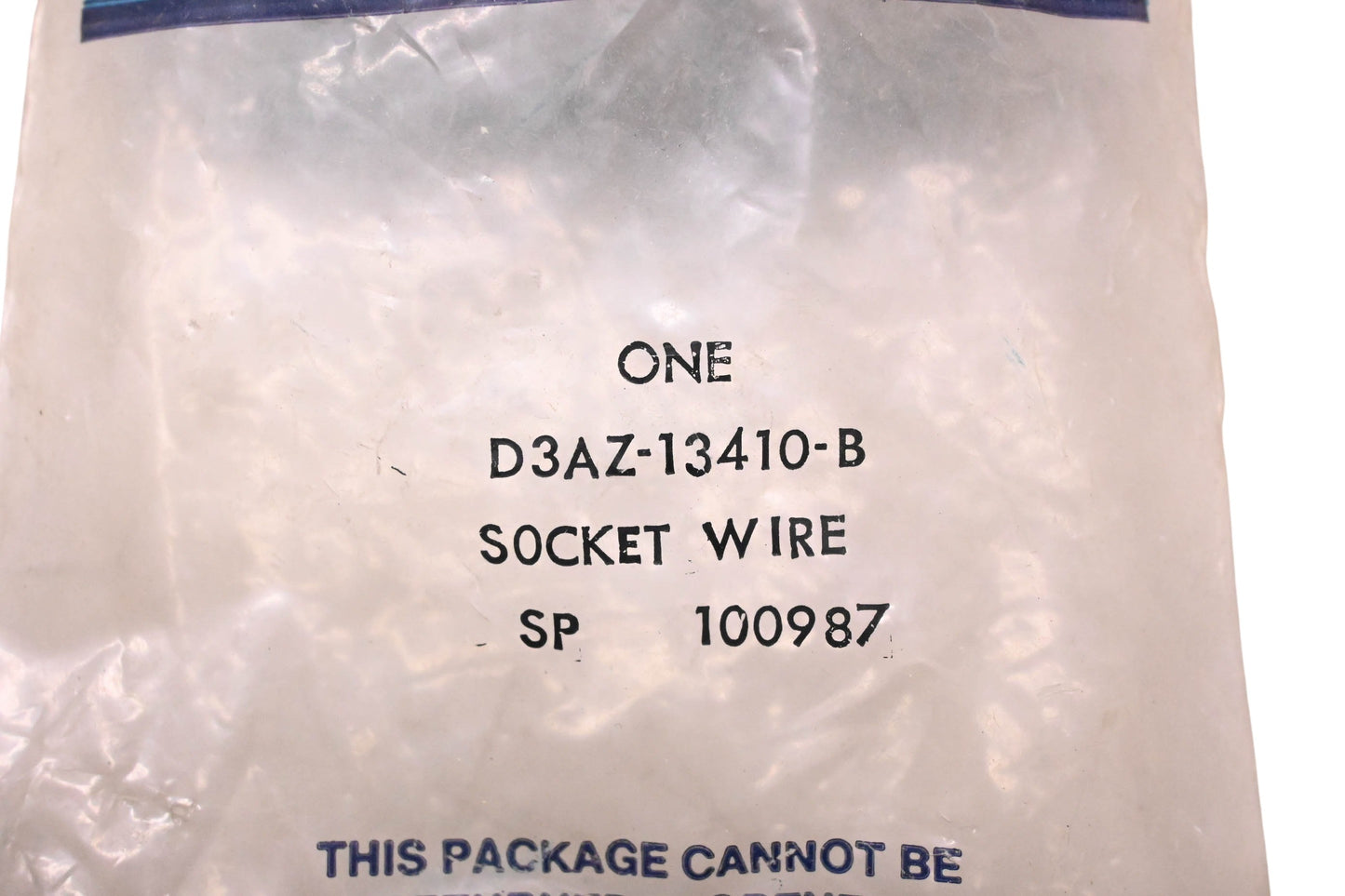 New OEM Ford D3AZ-13410-B Rear Tail Light Socket Wiring Assembly NOS