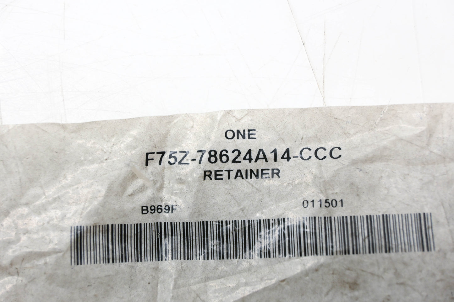 New OEM Ford F75Z-78624A14-CCC Retainer NOS