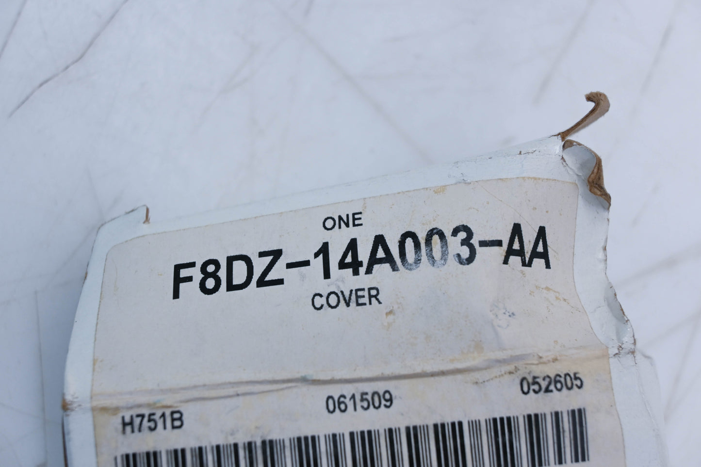 New OEM Ford F8DZ-14A003-AA Fuse Power Distribution Box Cover NOS