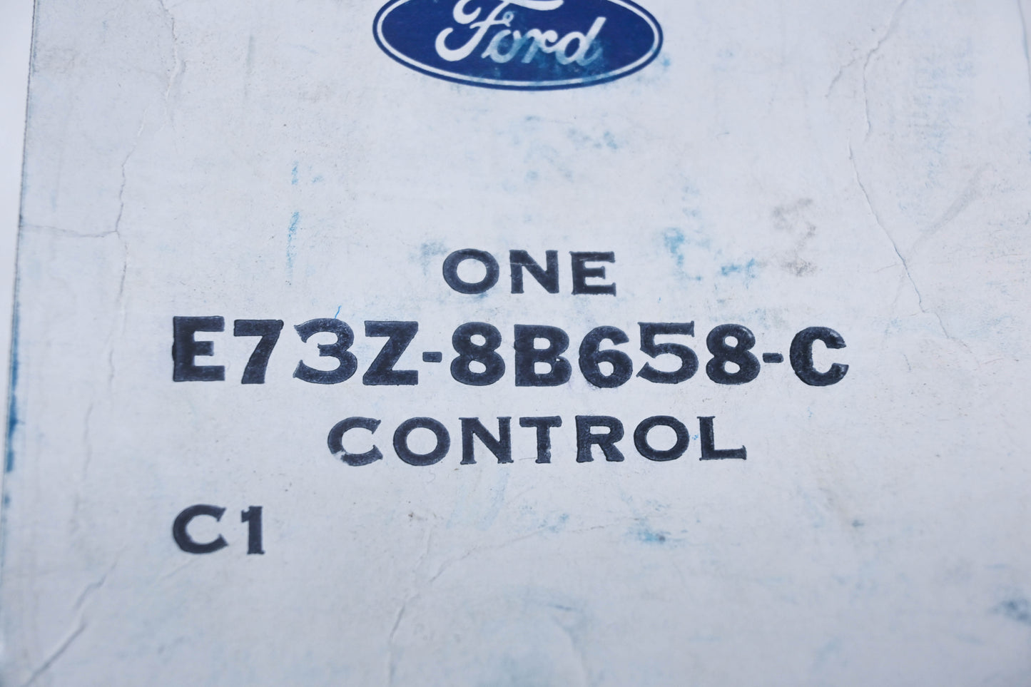 New OEM Ford E73Z-8B658-C Engine Cooling Fan Control Assembly NOS