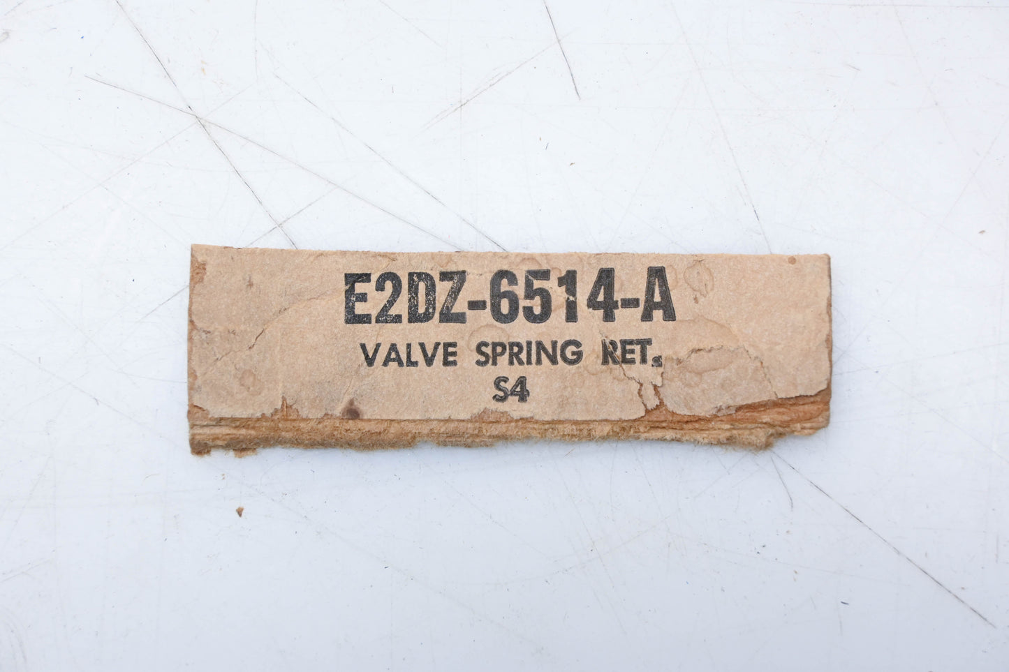 New OEM Ford E2DZ-6514-A Engine Valve Spring Retainers Qty 4 NOS