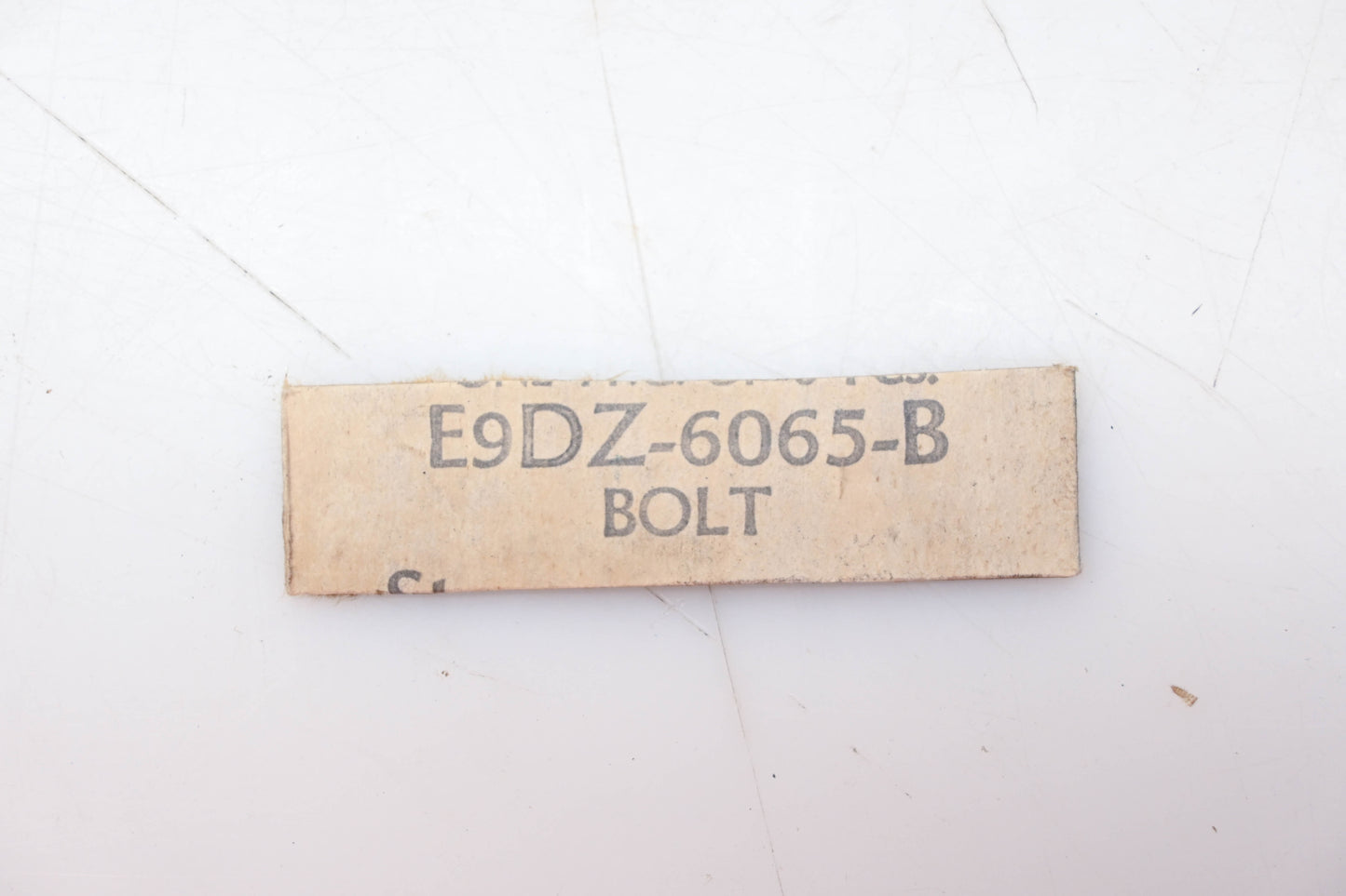 New OEM Ford E9DZ-6065-B Cylinder Head Bolts Qty 4 NOS