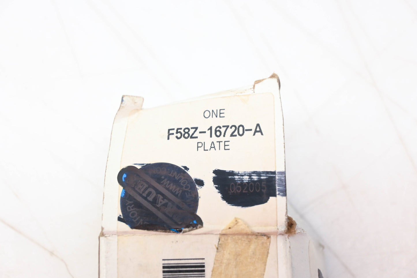 New OEM Ford F58Z-16720-A Ford Emblem Ornament Plate NOS