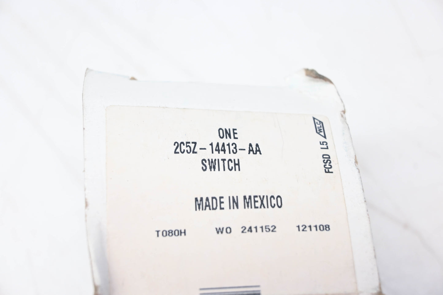 New OEM Ford 2C5Z-14413-AA Glove Box Lamp Switch Assembly NOS