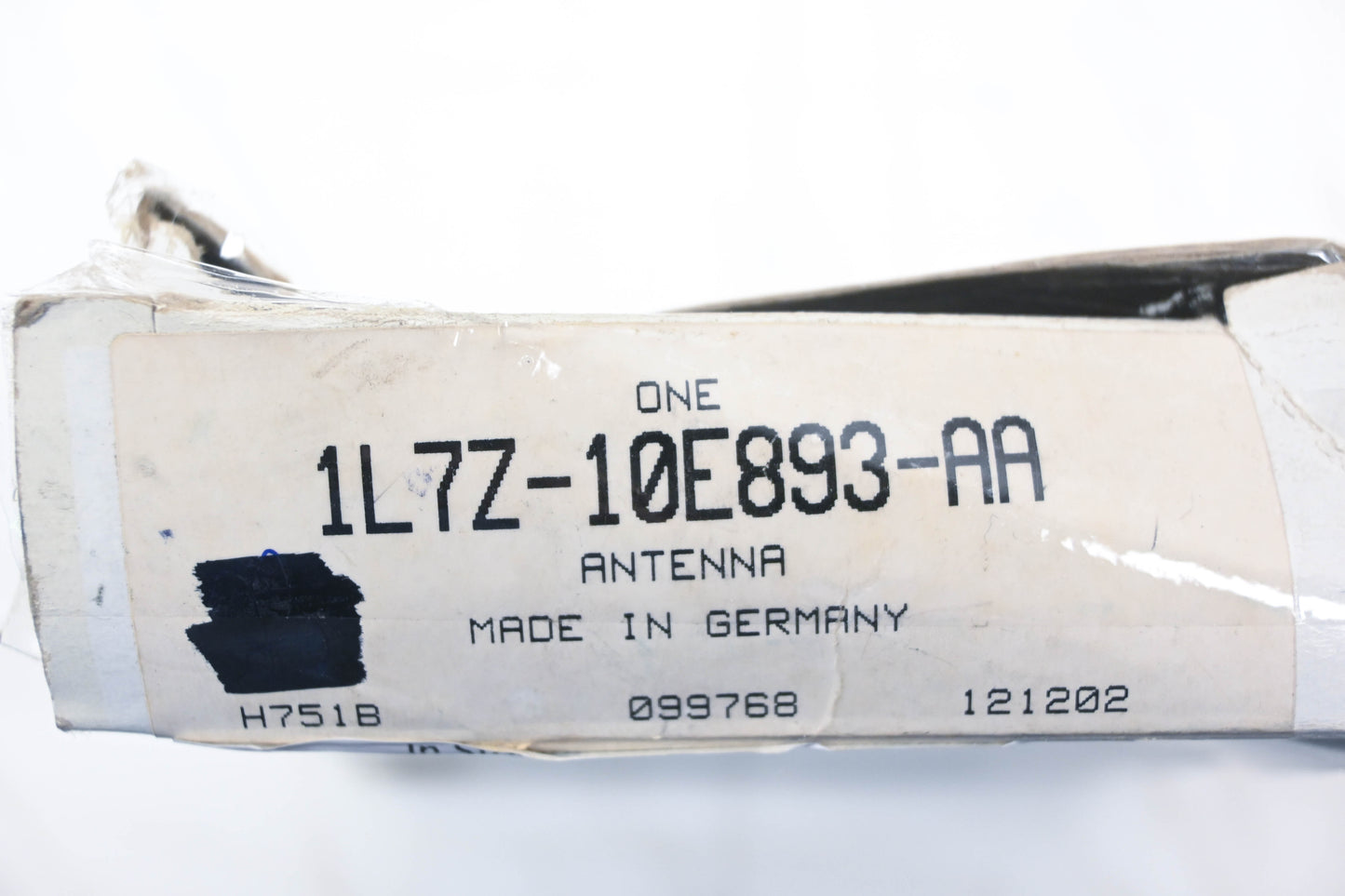 New OEM Ford 1L7Z-10E893-AA Navigation GPS Antenna Assembly NOS