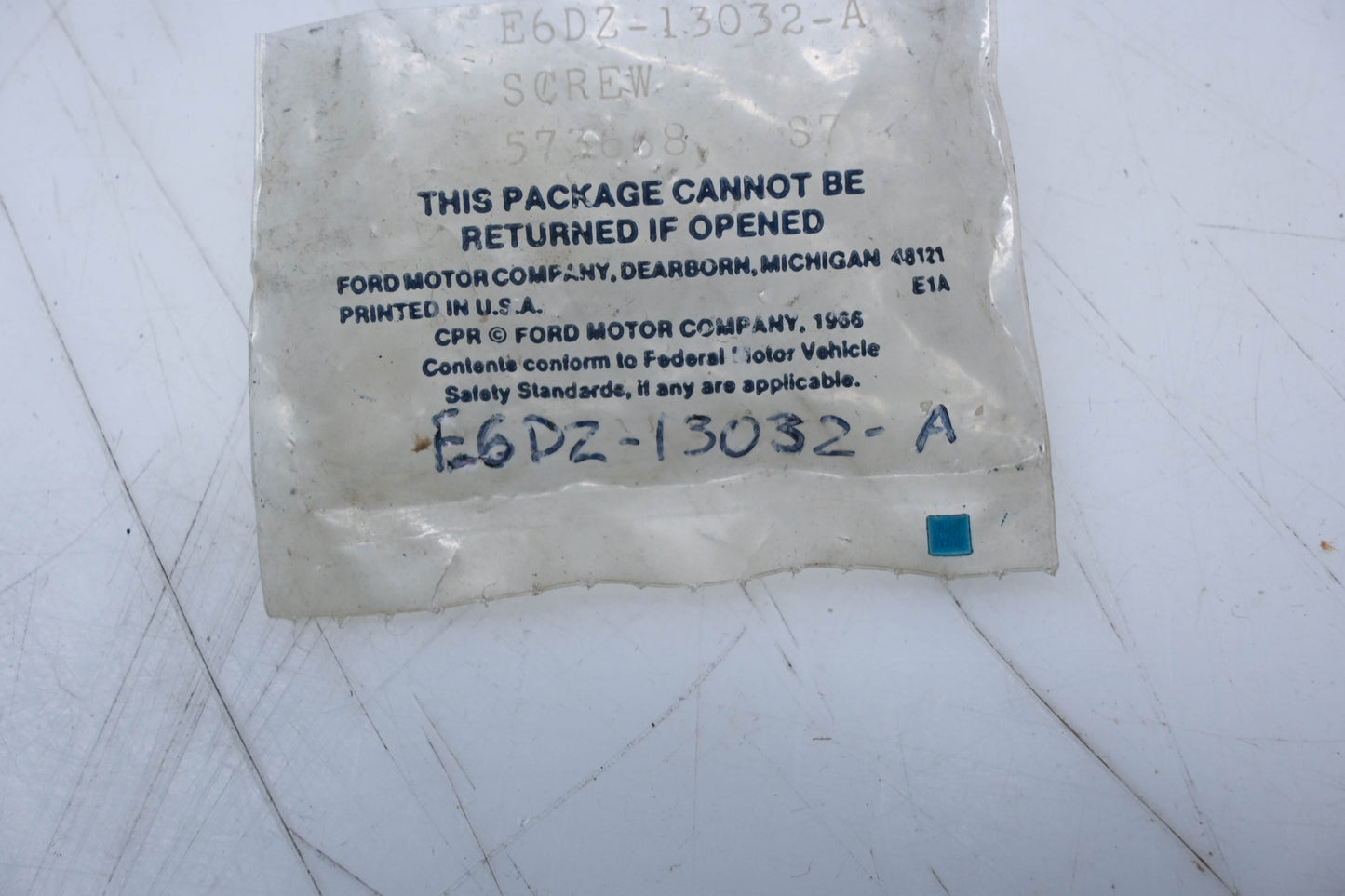 New OEM Ford E6DZ-13032-A Headlamp Adjuster Screw Assembly Kit NOS