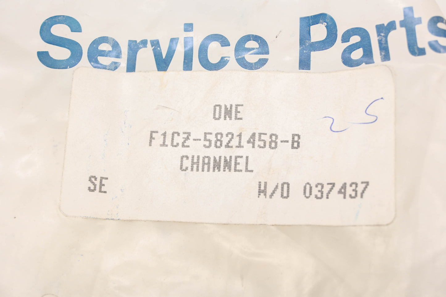 New OEM Ford F1CZ-5821458-B Front Door Window Glass Channel & Retainer NOS