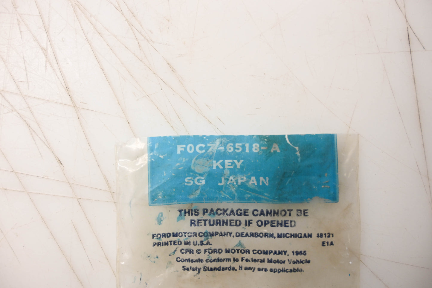 New OEM Ford FOCZ-6518-A Valve Spring Retainers/ Keys Qty 15 NOS