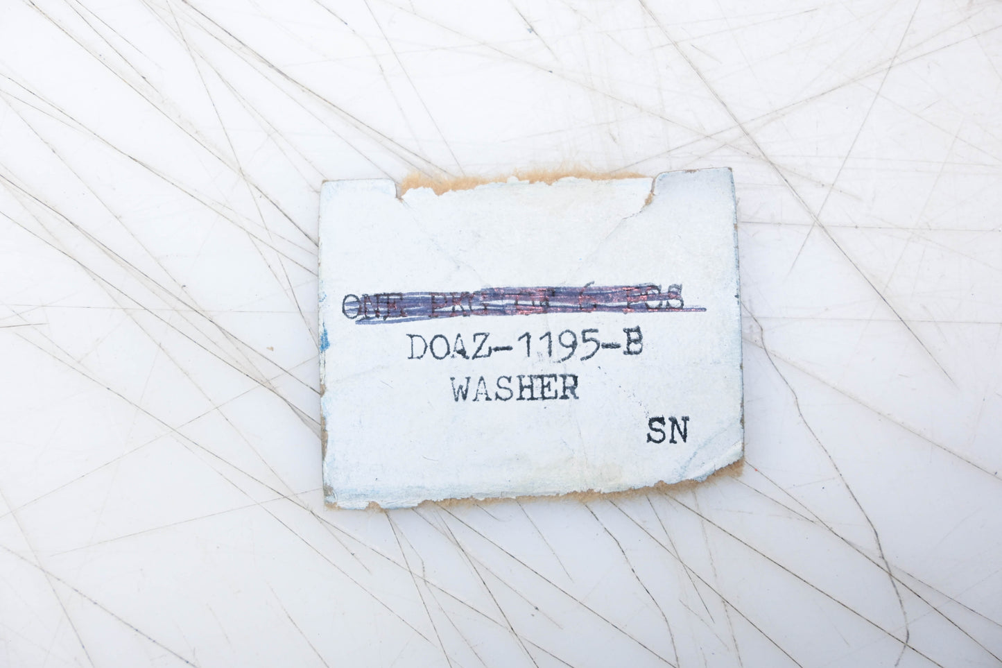 New OEM Ford DOAZ-1195-B Retainer/ Washer NOS