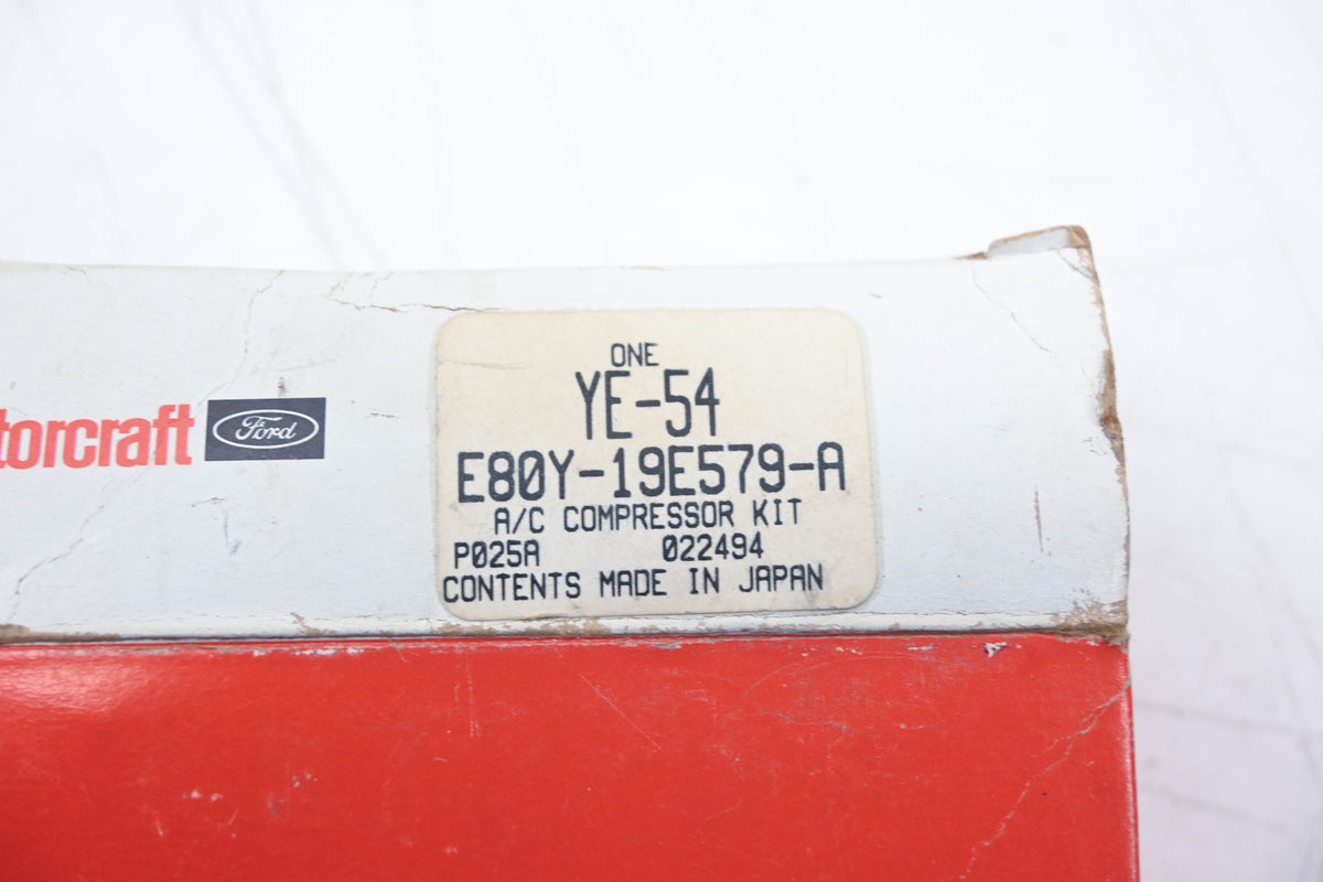 New OEM Motorcraft YE-54, E8OY-19E579-A AC Compressor Kit NOS