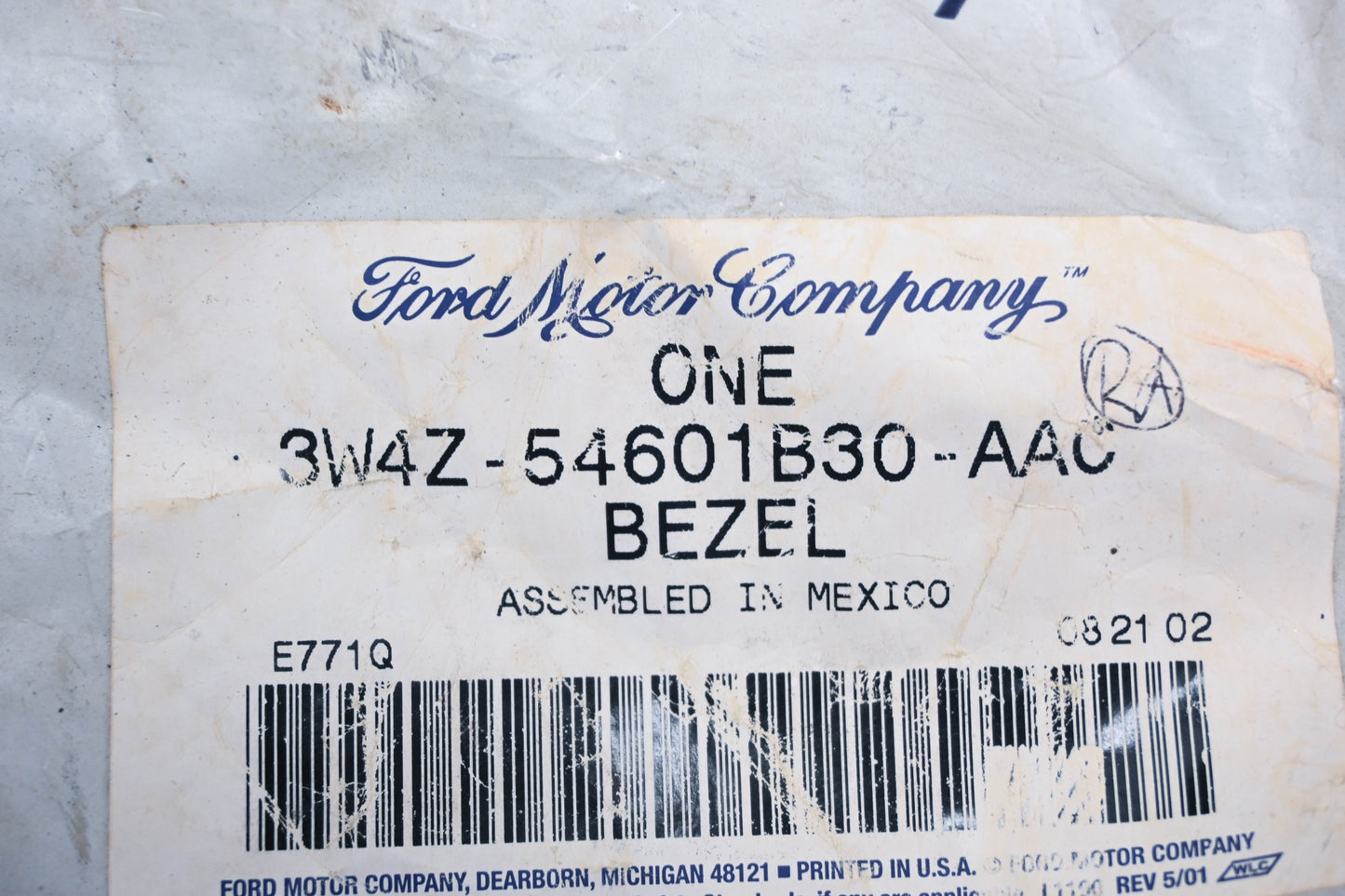 New OEM Ford 3W4Z-54601B30-AAC Bezel NOS