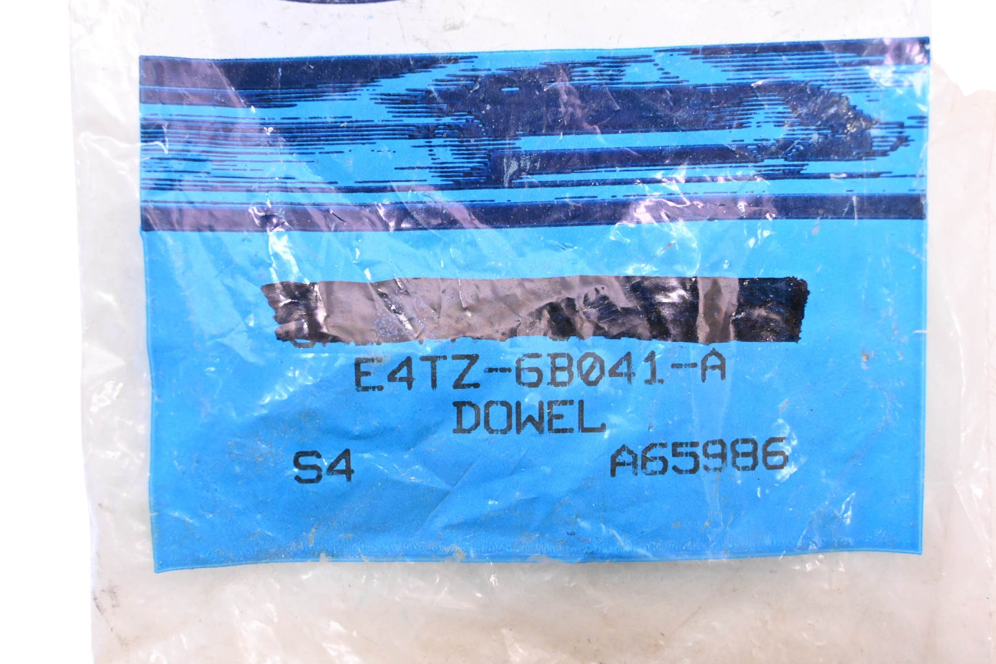 New OEM Ford E4TZ-6B041-A Cylinder Cover Plate Dowel Pin NOS