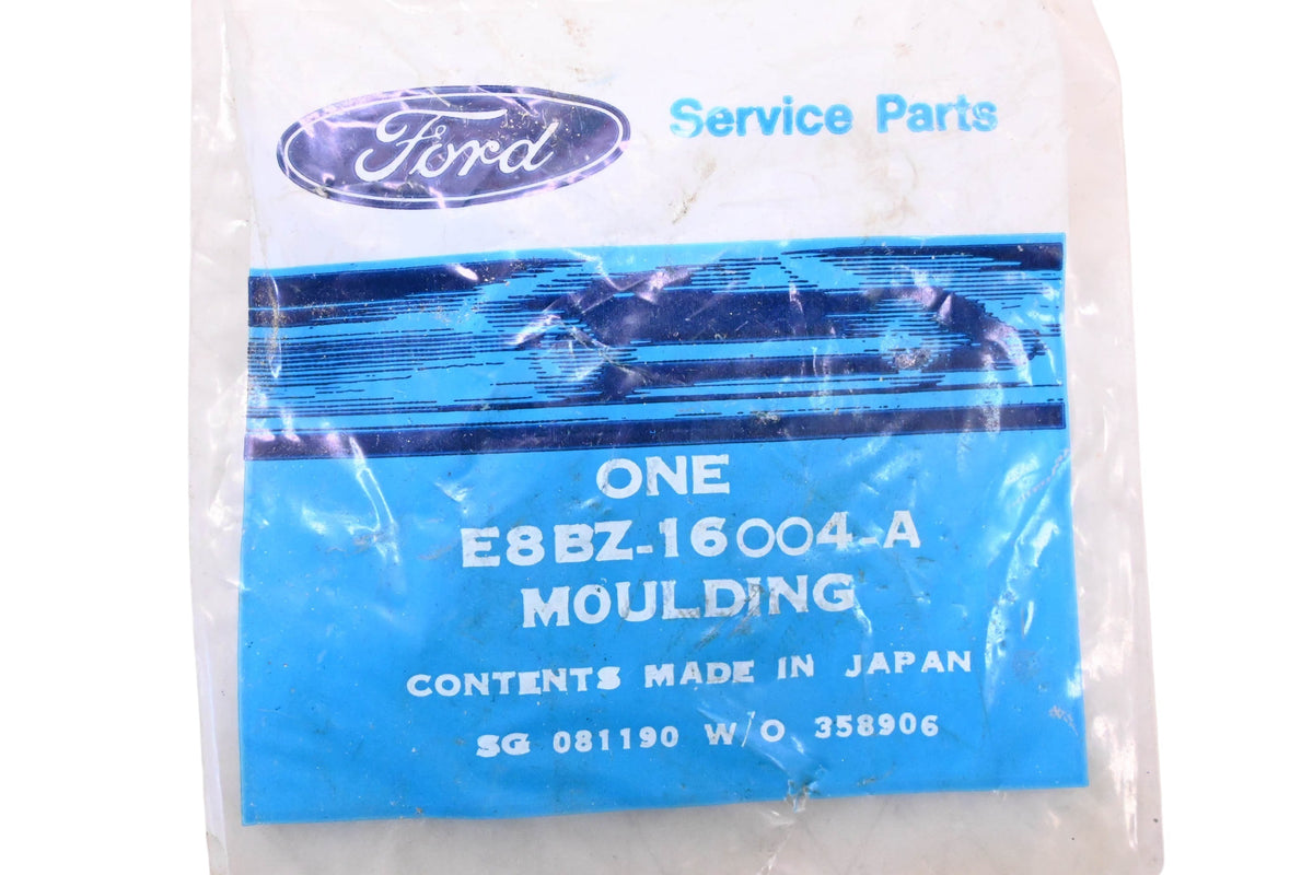 New OEM Ford E8BZ-16004-A Left Side Front Fender Trim Moulding NOS