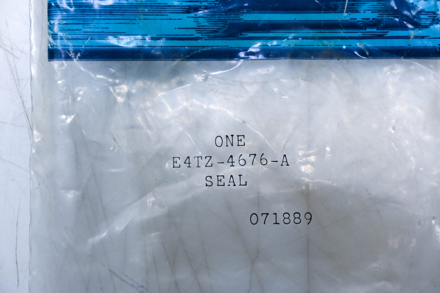 New OEM Ford E4TZ-4676-A Rear Differential Pinion Seal NOS