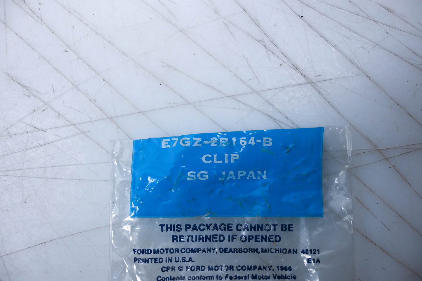 New OEM Ford E7GZ-2B164-B Brake Shoe Anti-Rattle Clip NOS