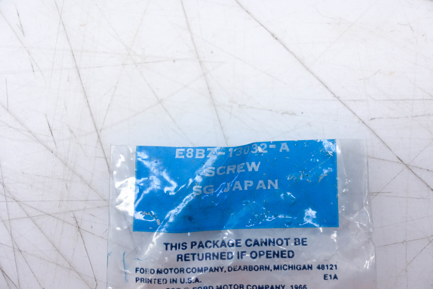 New OEM Ford E8BZ-13032-A Front Headlamp Adjusting Screw NOS